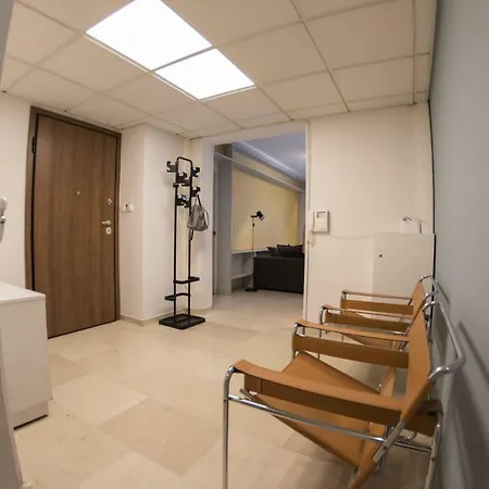 Spacious Apartment Next To Hilton Athens *