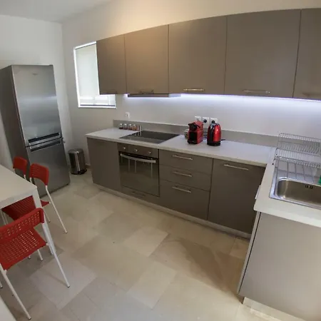 Apartment Spacious Apartment Next To Hilton Athens *